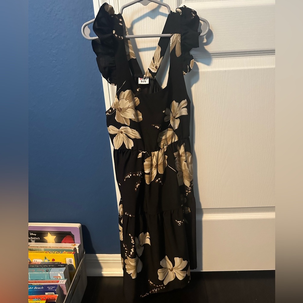 Girls Dress Lot (4 Dresses) Size 6/7